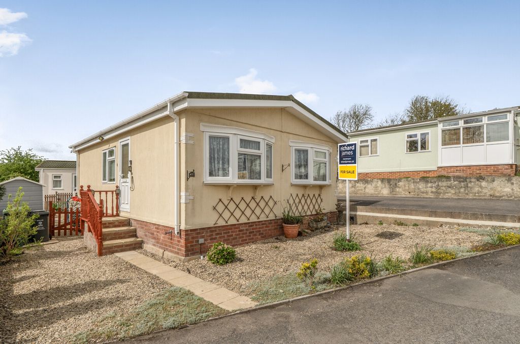 Additional image 2 of 2 bed mobile/park home for saleBrook Meadow, Wroughton, Swindon SN4