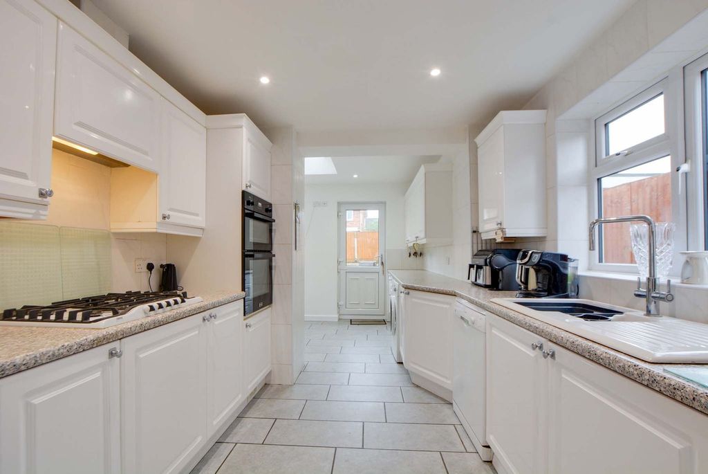 Additional image 2 of 3 bed semi-detached house for saleWinslow Drive, Wigston, Leicester LE18