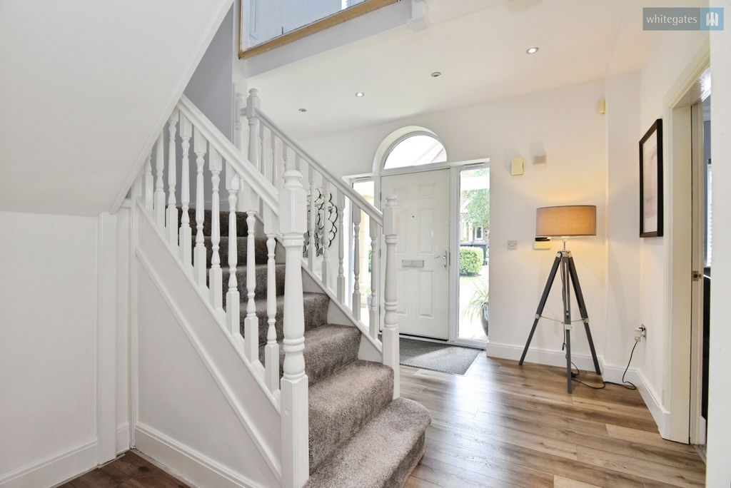 Additional image 9 of 7 bed detached house for saleHampstead Drive, Weston, Crewe, Cheshire CW2