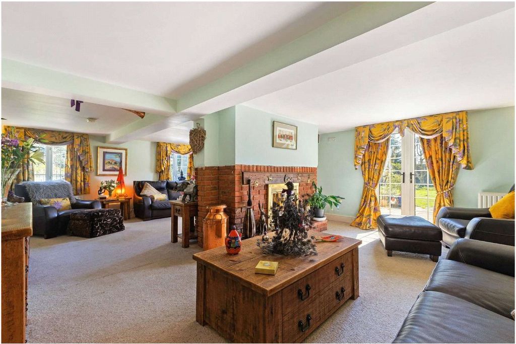 Additional image 2 of 4 bed detached house for salePall Mall, Burbage, Marlborough, Wiltshire SN8