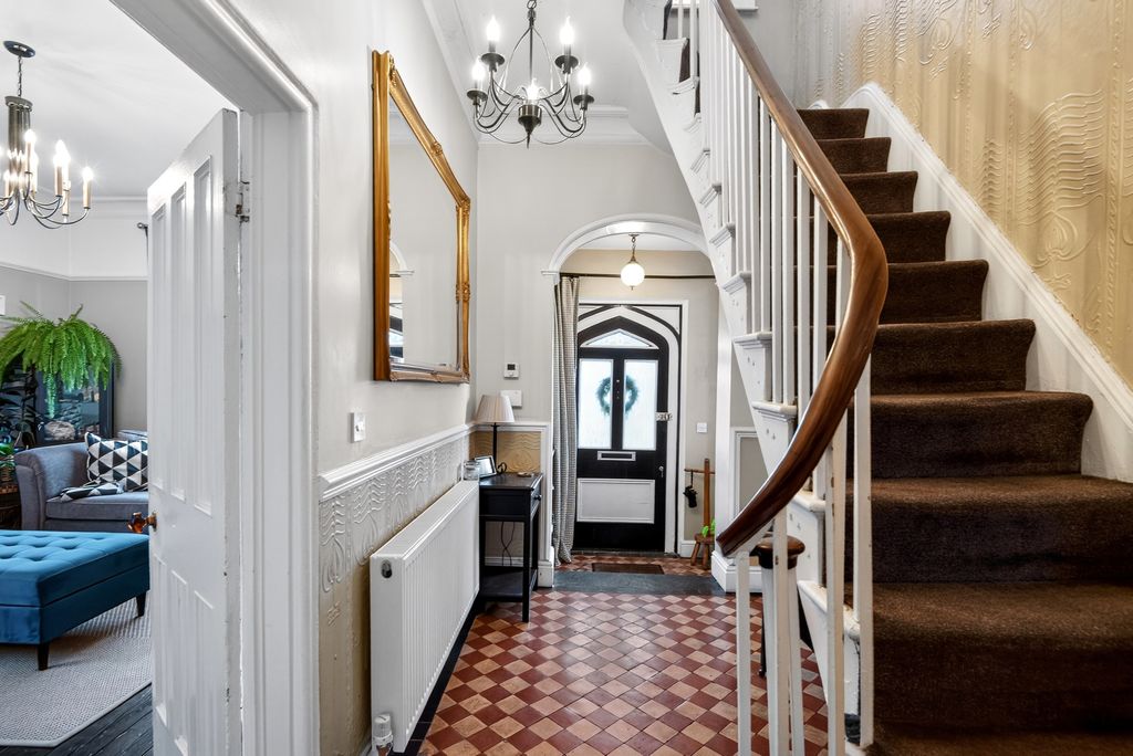 Additional image 2 of 3 bed semi-detached house for saleWaterloo Road, Stoke-On-Trent ST6