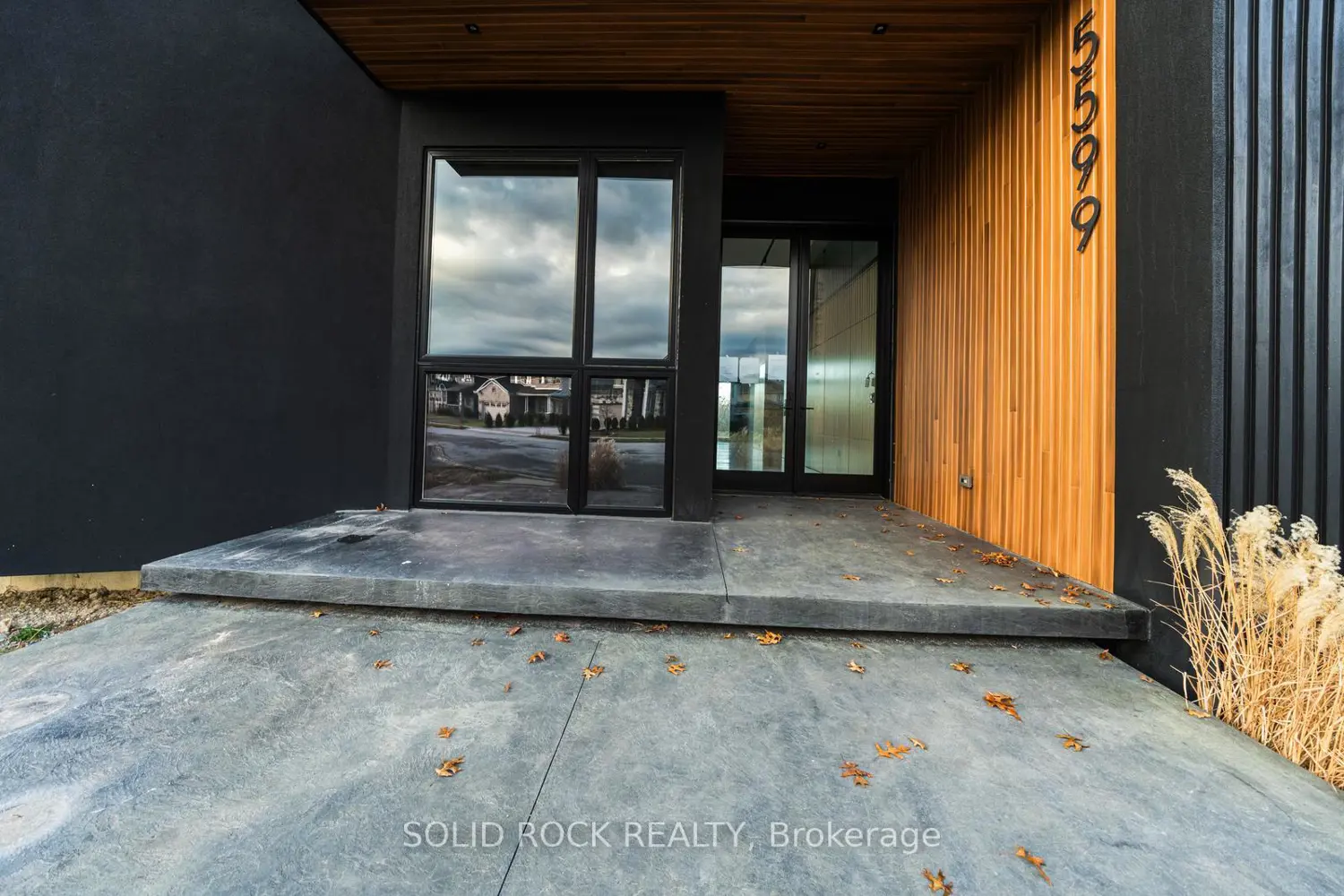 5599 Osprey Avenue photo 4