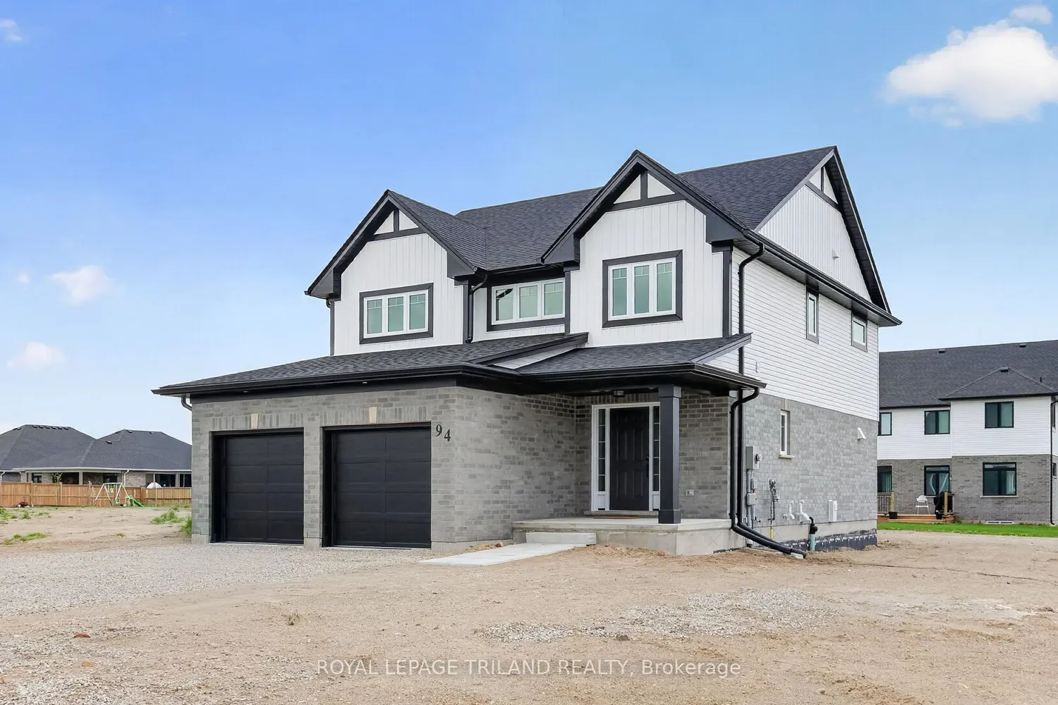 94 Styles Drive photo 2