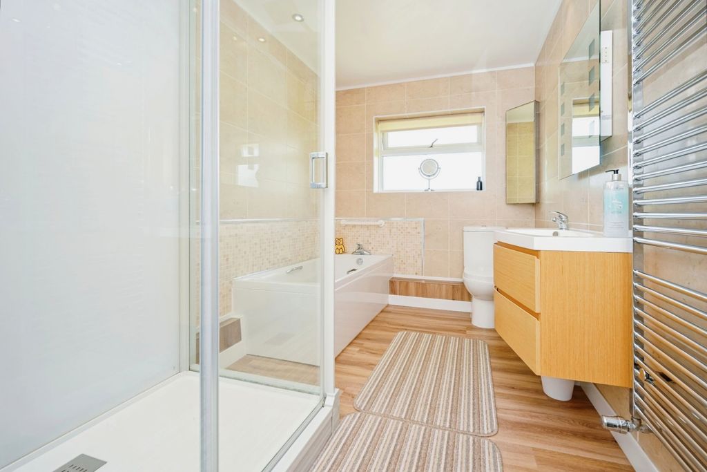 Additional image 17 of 5 bed bungalow for saleWhitgreave Lane, Great Bridgeford, Stafford, Staffordshire ST18