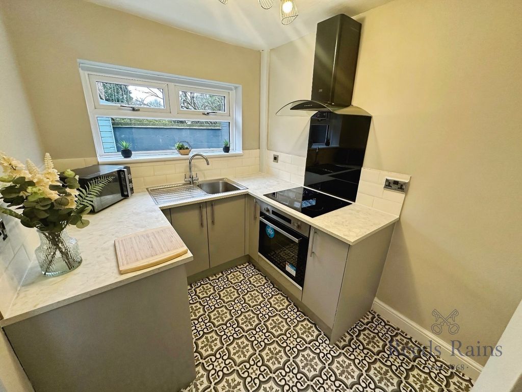 Additional image 4 of 2 bed semi-detached house for saleSt. Thomas Place, Stoke-On-Trent, Staffordshire ST4