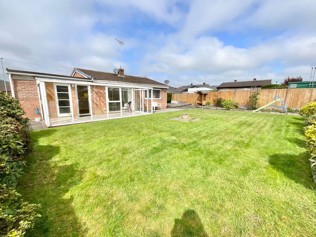2 bed detached house for saleCroxden Close, Cheadle ST10 photo 4