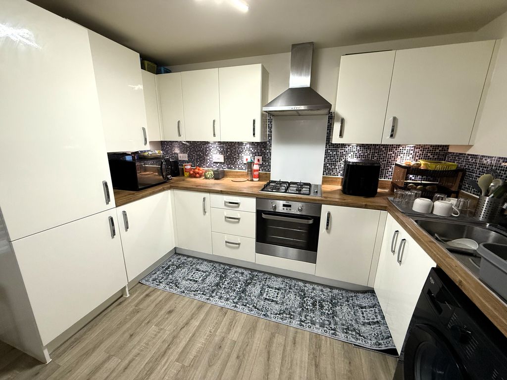Additional image 3 of 2 bed flat for saleHeron House, Semington Strand, Swindon SN1