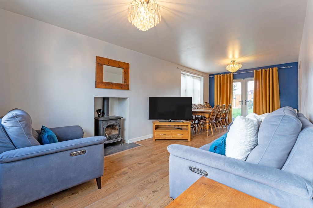 Additional image 2 of 4 bed semi-detached house for saleWest Street, Welford, Northampton, Northamptonshire NN6