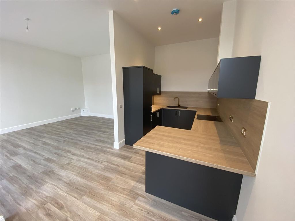 Additional image 7 of 3 bed town house for saleChetwynd Court, Stafford ST17