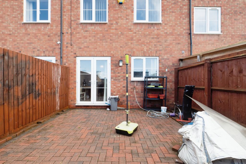 Additional image 6 of 5 bed terraced house for saleHarleston Close, Leicester LE5