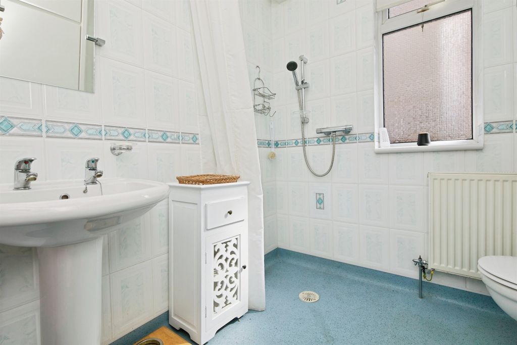 Additional image 10 of 2 bed detached bungalow for saleBeech Lane, Stretton, Burton-On-Trent DE13