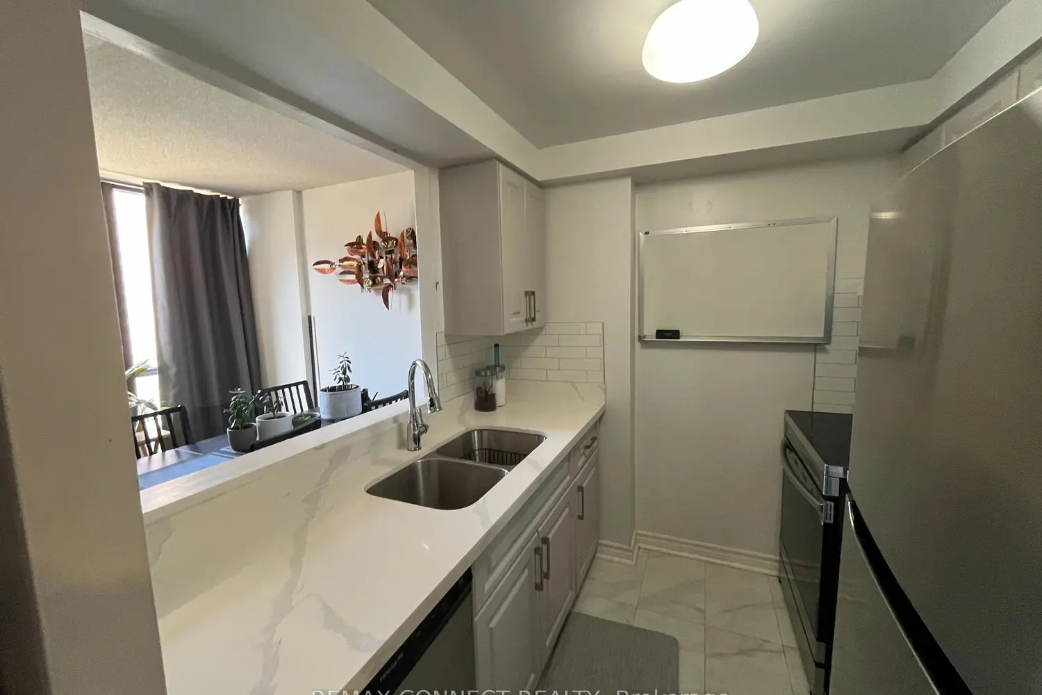 Additional image 11 of 117 Gerrard Street 601
