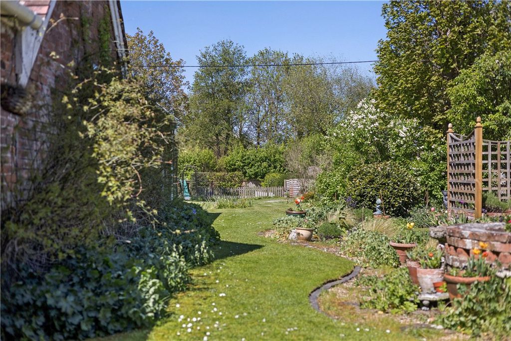 Additional image 30 of 6 bed detached house for saleThe Street, All Cannings, Devizes, Wiltshire SN10