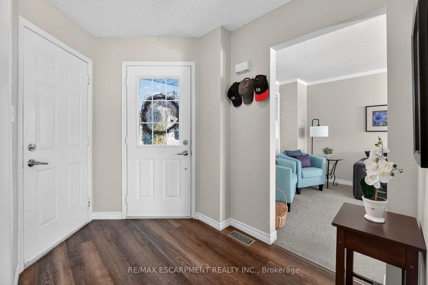 4996 Greenlane Road photo 3