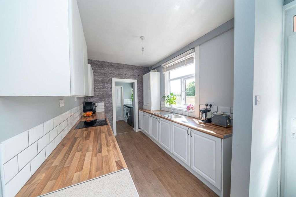 Additional image 13 of 3 bed semi-detached house for saleDartmouth Road, Cannock WS11