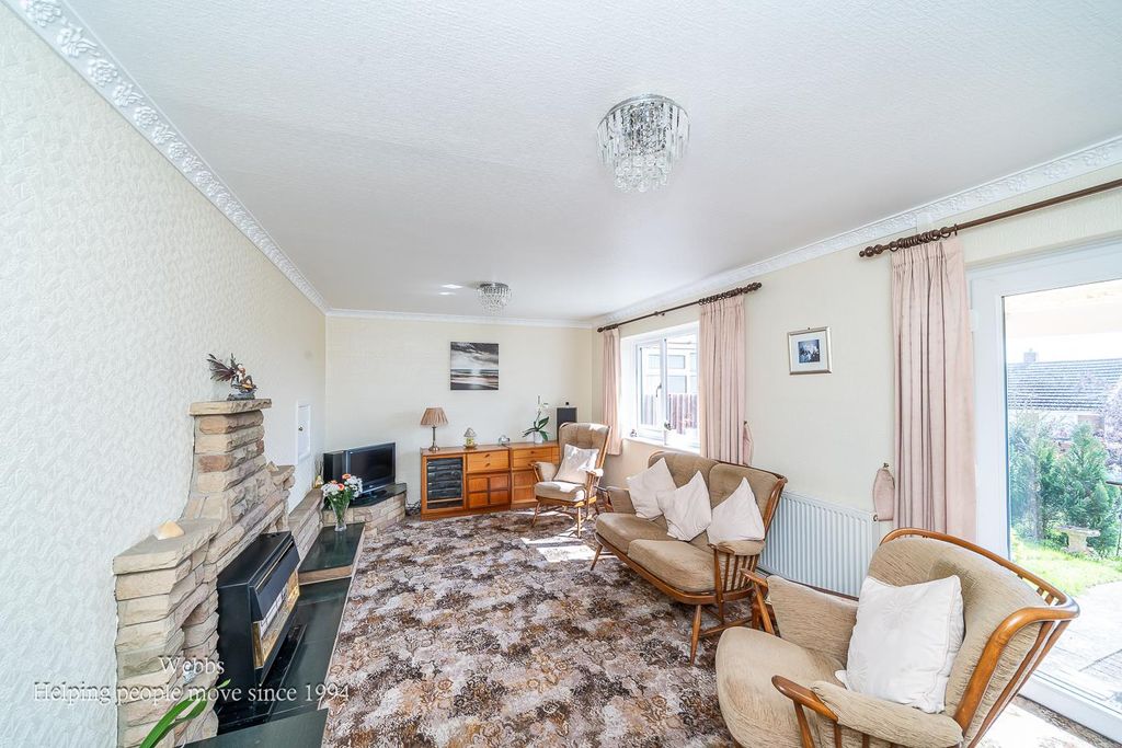 Additional image 3 of 3 bed semi-detached house for saleLittleworth Road, Hednesford, Cannock WS12