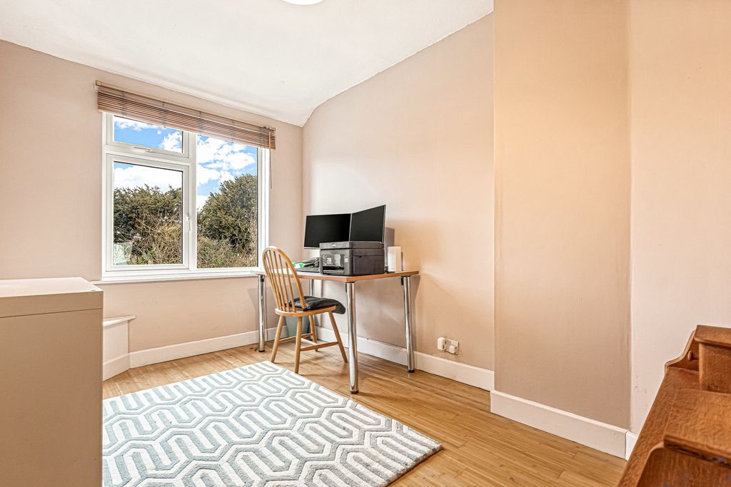Additional image 17 of 3 bed semi-detached house for saleSykefield Avenue, Leicester LE3