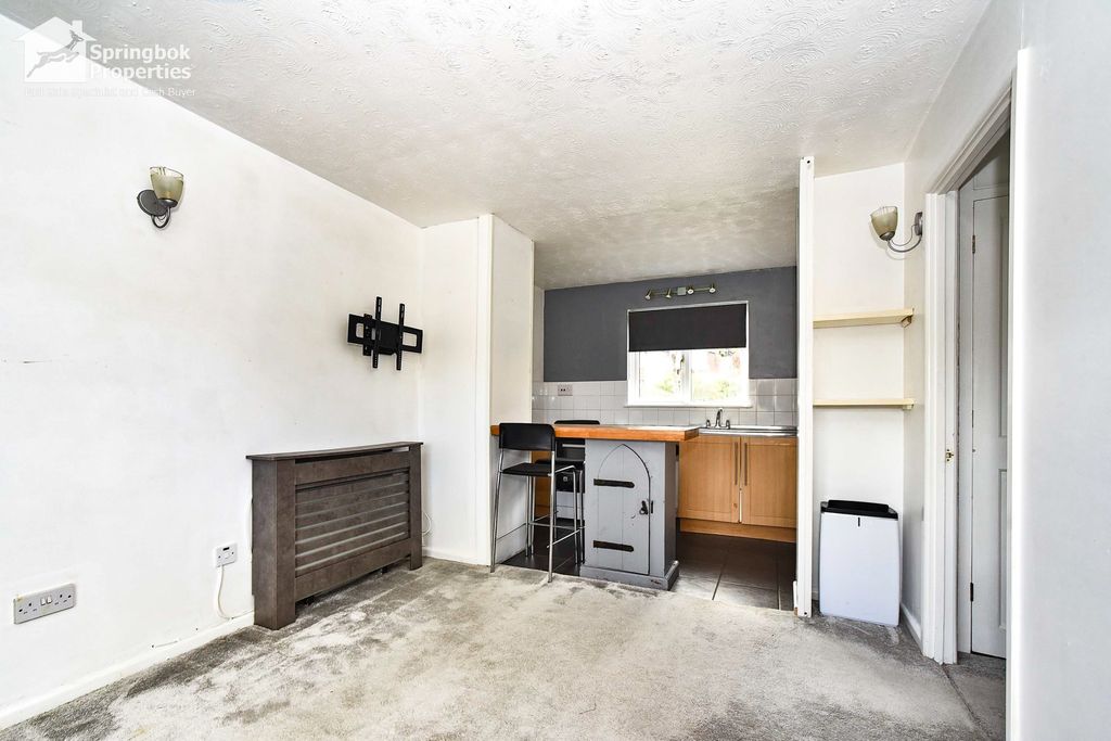 Additional image 2 of 1 bed flat for saleHighgrove Close, Calne, Wiltshire SN11