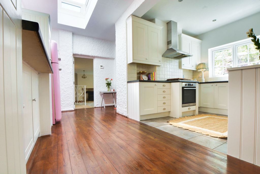 Additional image 18 of 4 bed detached house for saleGlenfield Road, Western Park, Leicester LE3