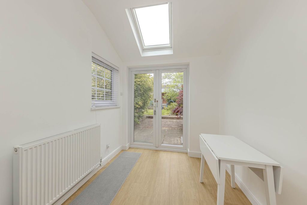 Additional image 8 of 3 bed town house for saleBarnfield, Stoke On Trent ST4