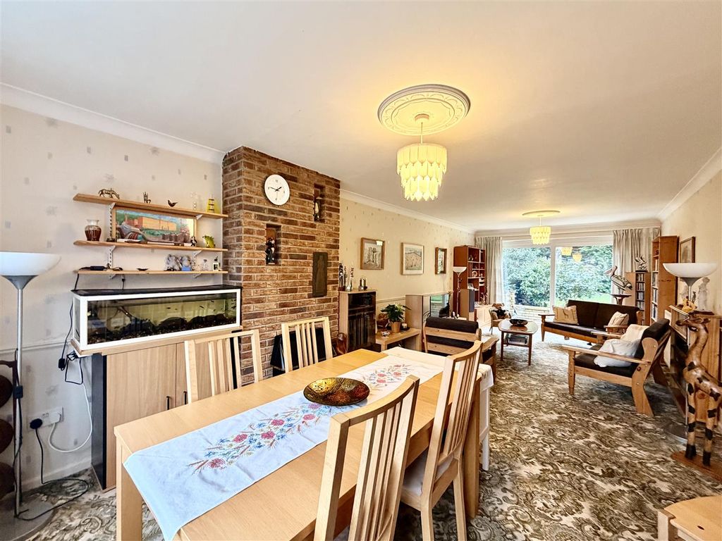 Additional image 5 of 5 bed detached house for saleStewart Drive, Loughborough LE11