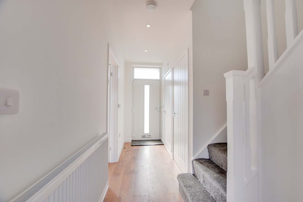 Additional image 2 of 3 bed terraced house for saleGipsy Lane, Leicester LE4
