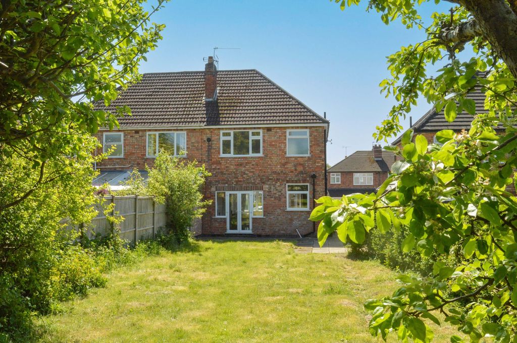 Additional image 17 of 3 bed semi-detached house for saleKenwood Road, Knighton, Leicester LE2