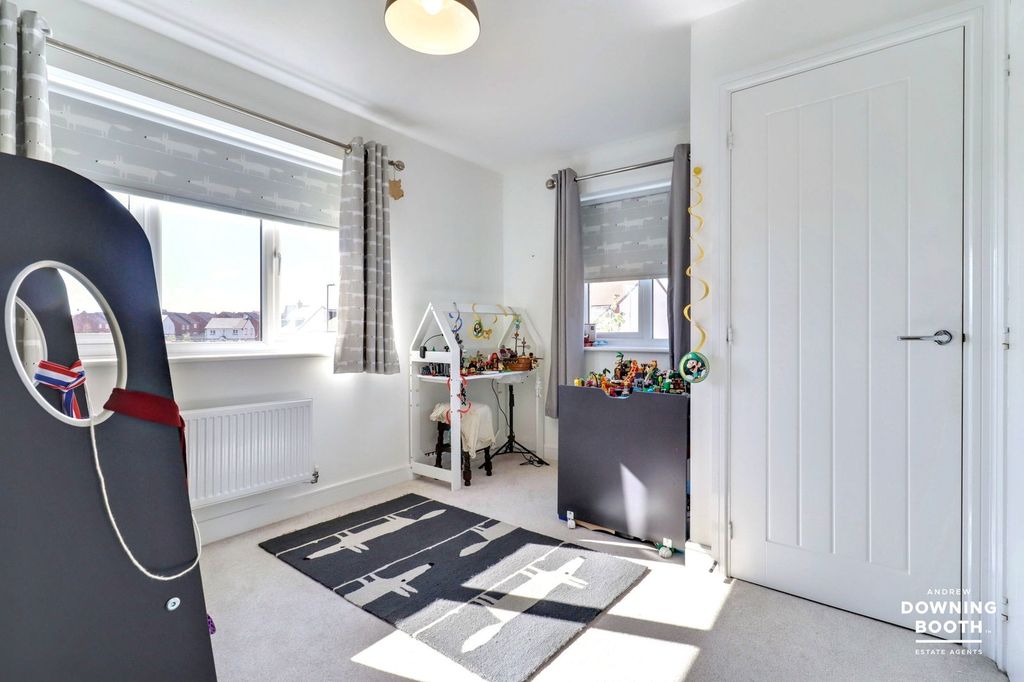 Additional image 18 of 3 bed town house for saleGee Close, Lichfield WS14