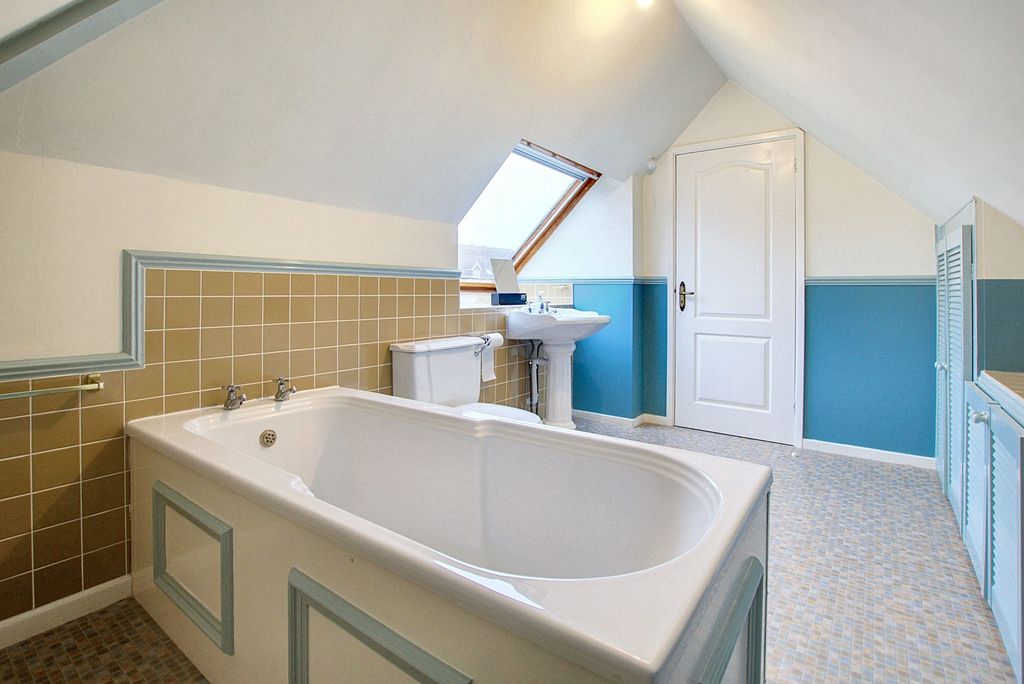 Additional image 20 of 4 bed detached bungalow for saleElms Road, Leicester LE2
