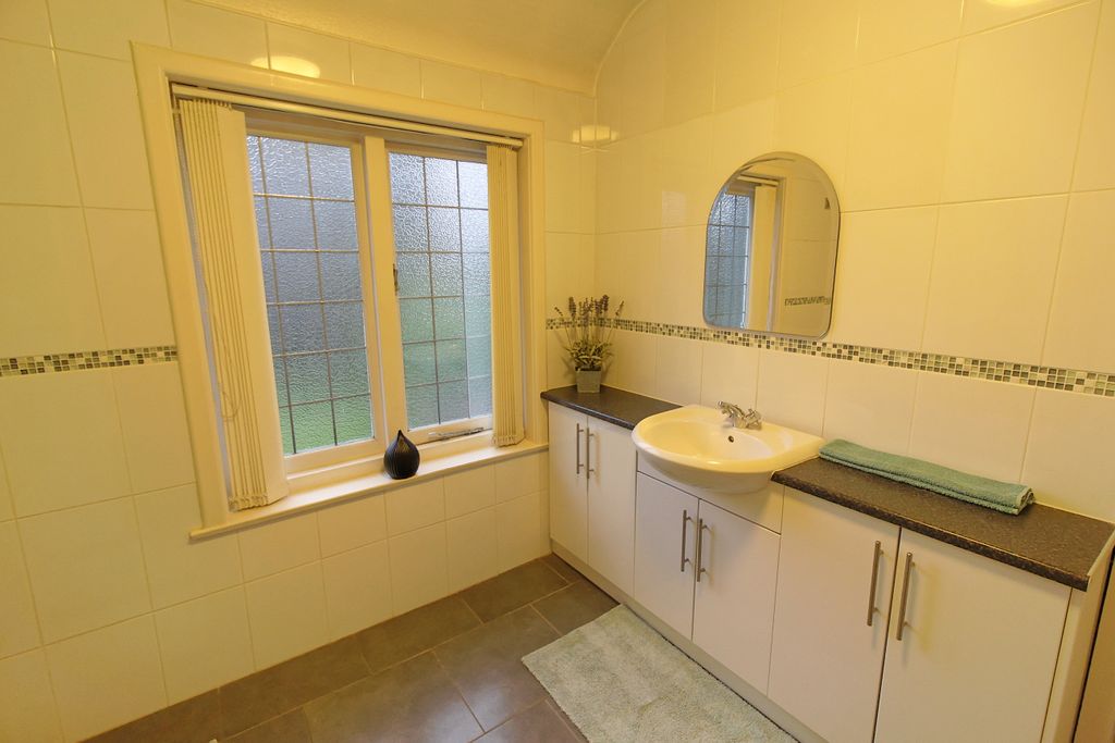 Additional image 19 of 4 bed detached house for saleLondon Road, Stoneygate, Leicester LE2