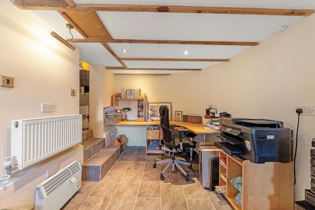 Additional image 16 of 7 bed country house for saleClifton Upon Dunsmore, Rugby, Warwickshire CV23