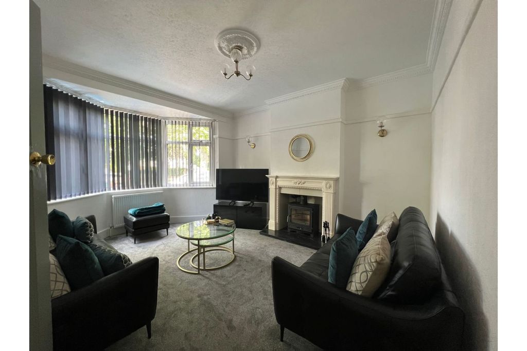 Additional image 7 of 4 bed semi-detached house for saleSpencefield Lane, Leicester LE5