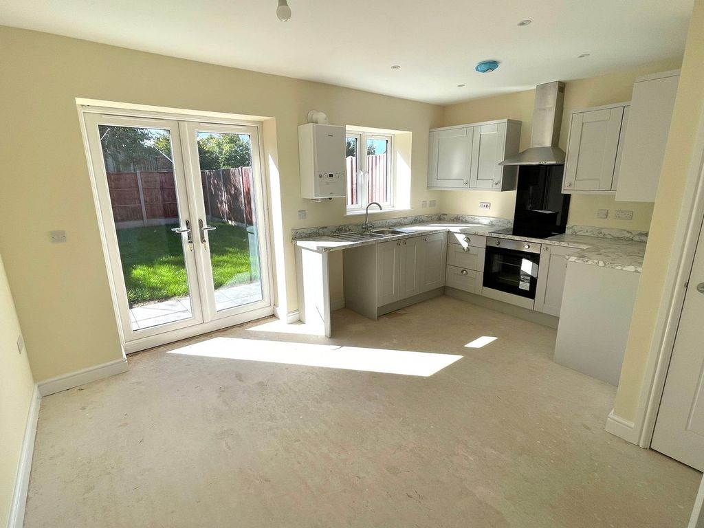 Additional image 2 of 3 bed semi-detached house for saleHill Street, Essington, Wolverhampton WV11