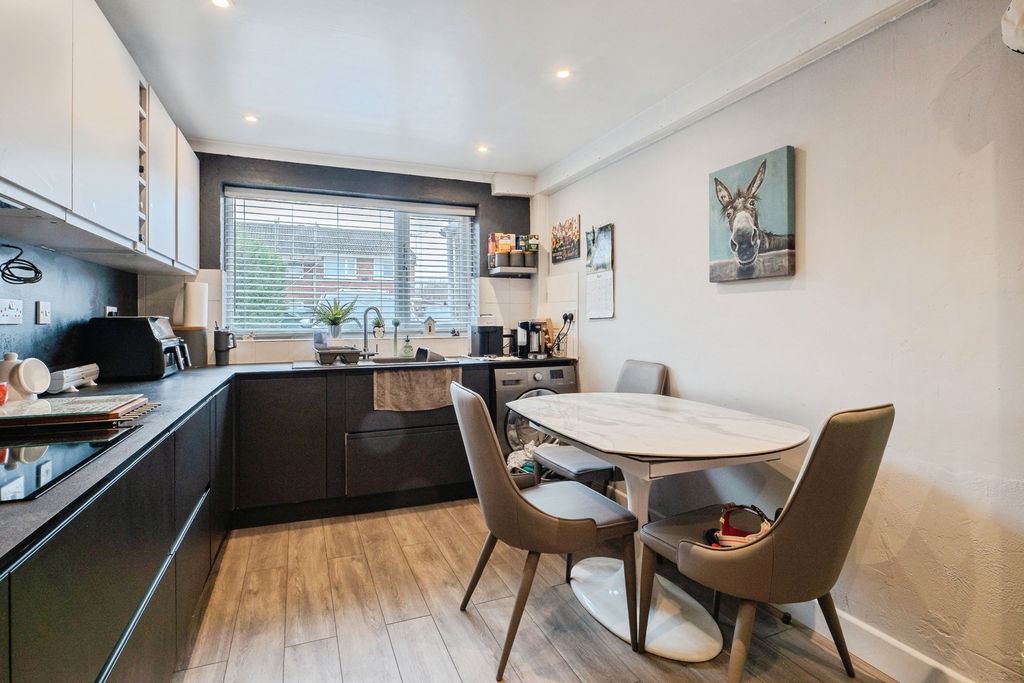 Additional image 5 of 3 bed semi-detached house for saleDeighton Way, Loughborough, Leicestershire LE11