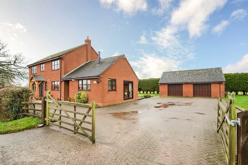 3 bed detached house for salePipe Lane Farm, Pipe Lane, Blithbury WS15