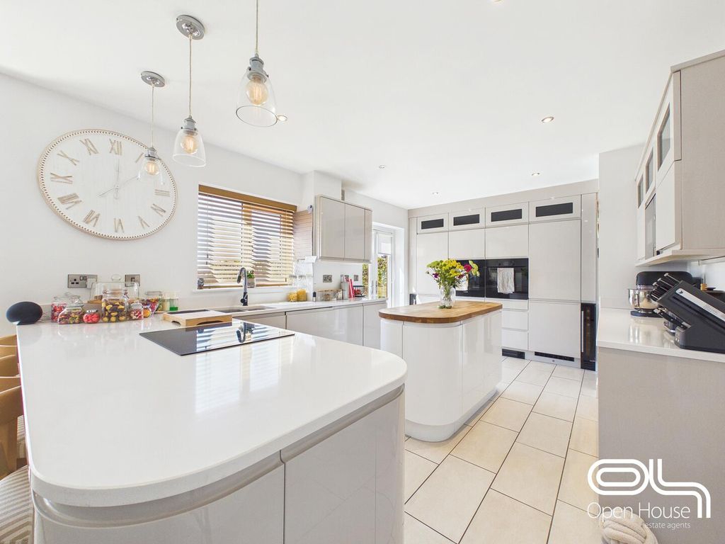 Additional image 2 of 4 bed detached house for saleGrange Court, Hixon, Stafford ST18