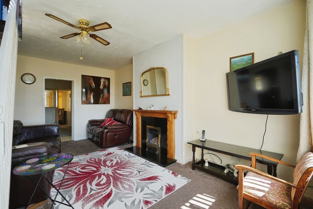 Additional image 2 of 3 bed bungalow for saleOadby Rise, Burton-On-Trent, Staffordshire DE13