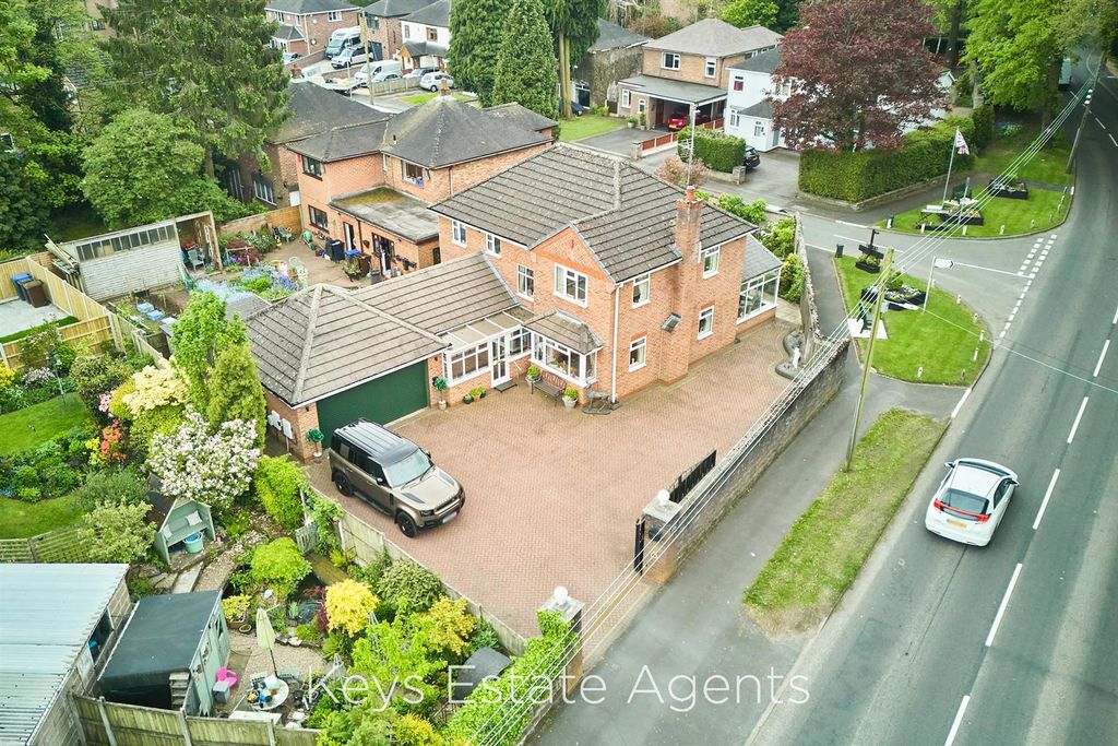 4 bed detached house for saleCheadle Road, Blythe Bridge, Stoke-On-Trent ST11