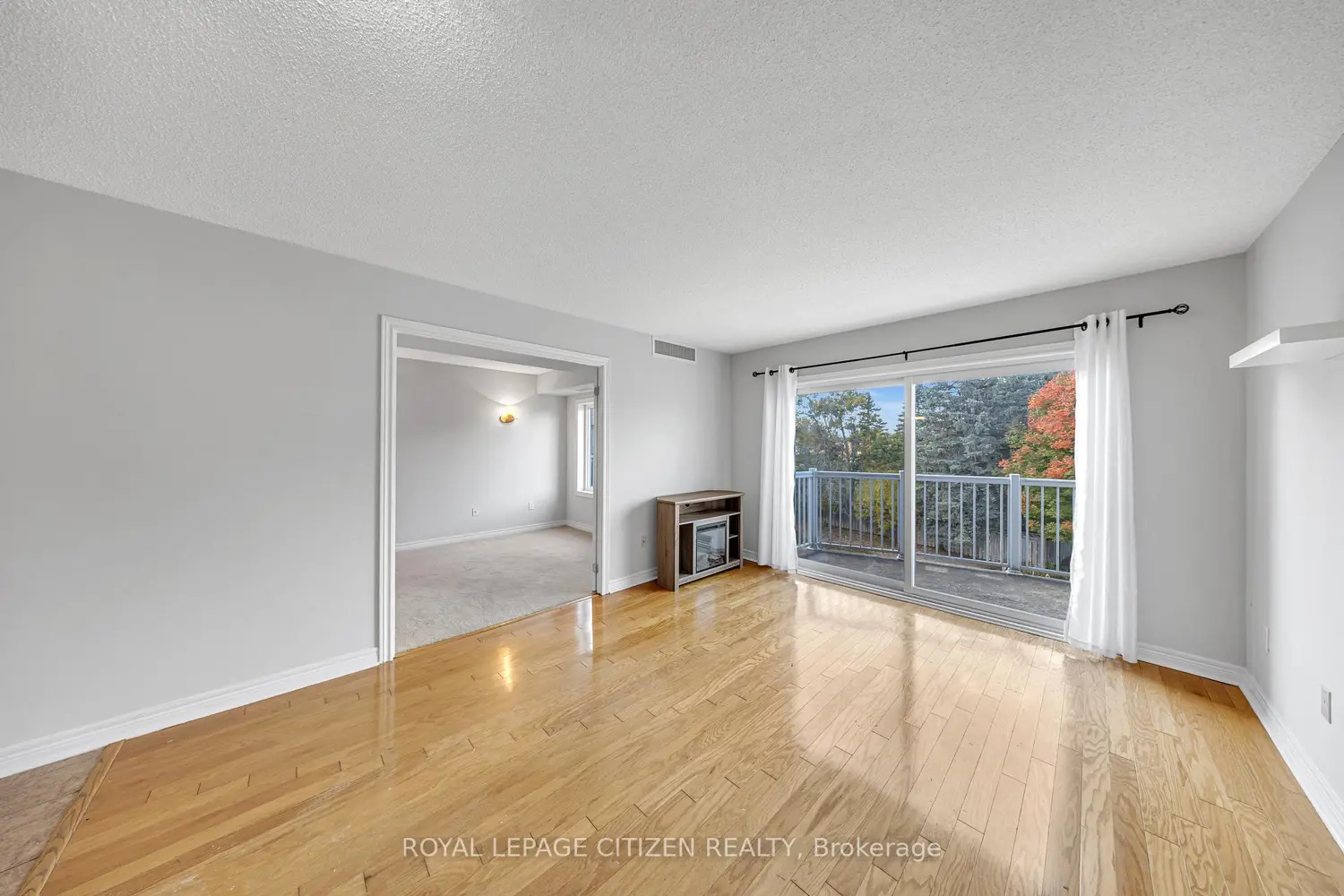 32 Church Street 307 photo 4
