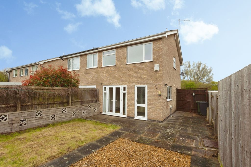 Additional image 17 of 3 bed semi-detached house for saleSwithland Close, Loughborough, Leicestershire LE11
