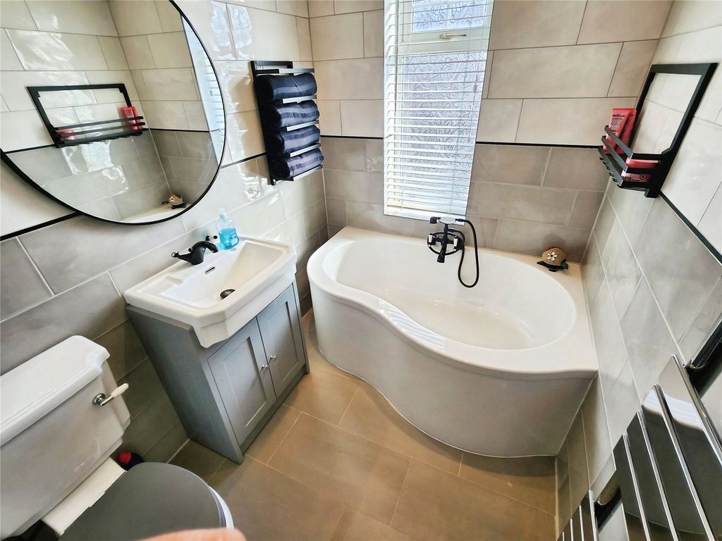 Additional image 6 of 3 bed semi-detached house for saleCentral Road, Hugglescote, Coalville, Leicestershire LE67