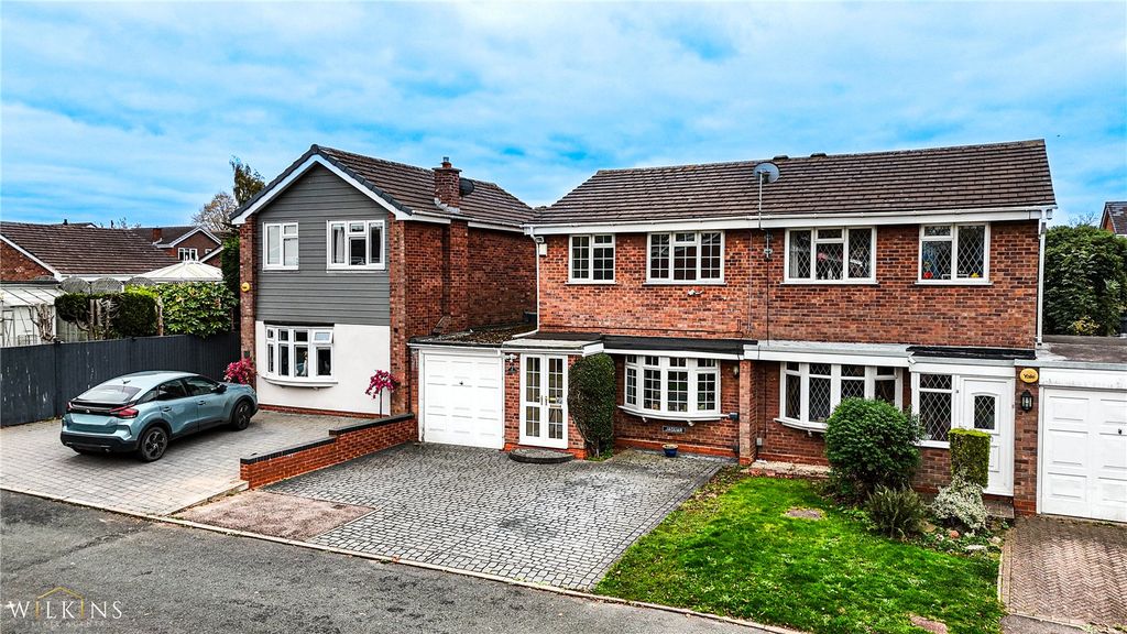 3 bed semi-detached house for saleCorreen, Wilnecote, Tamworth, Staffordshire B77
