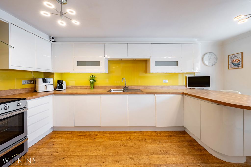 Additional image 10 of 4 bed detached house for saleField Close, Kettlebrook, Tamworth, Staffordshire B77