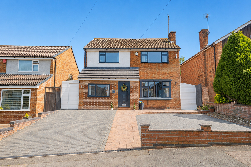 4 bed detached house for salePits Avenue, Braunstone, Leicester, Leicestershire LE3