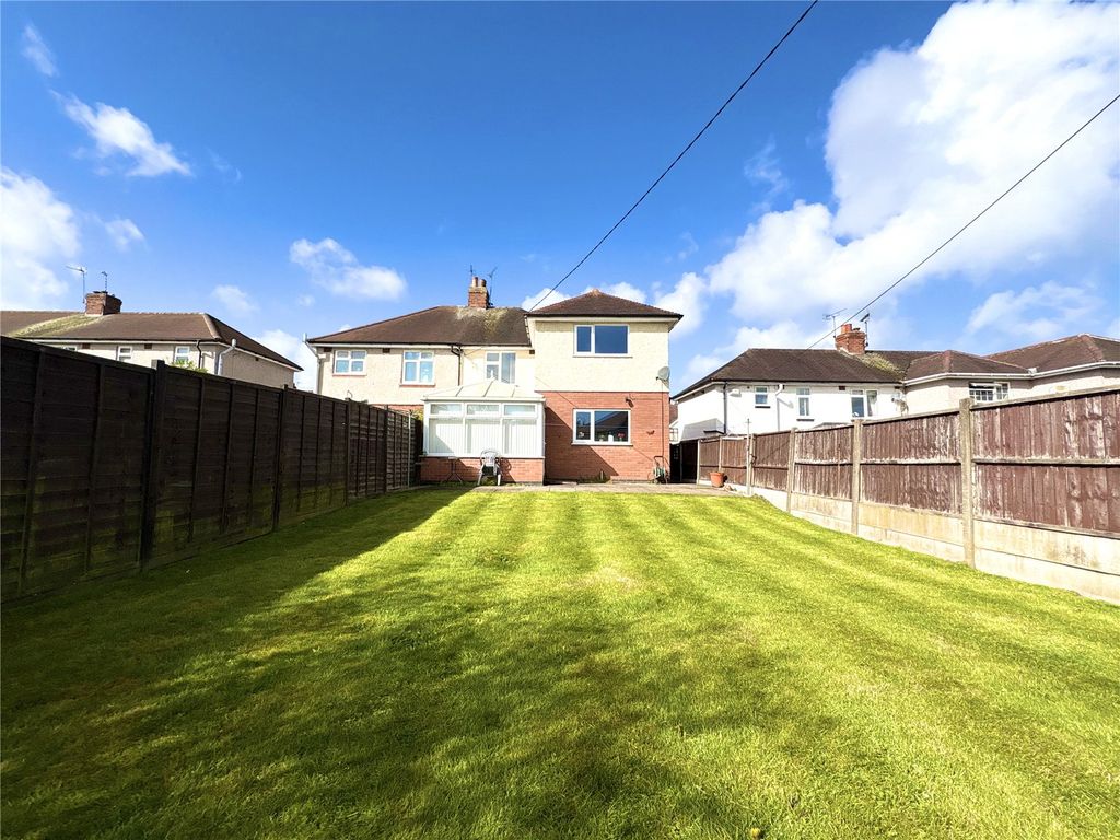 3 bed semi-detached house for saleMancetter Road, Atherstone, Warwickshire CV9