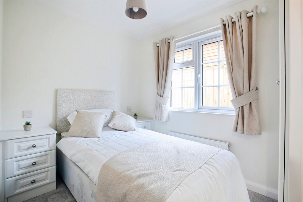 Additional image 8 of 2 bed mobile/park home for saleHolders Road, Amesbury, Salisbury SP4