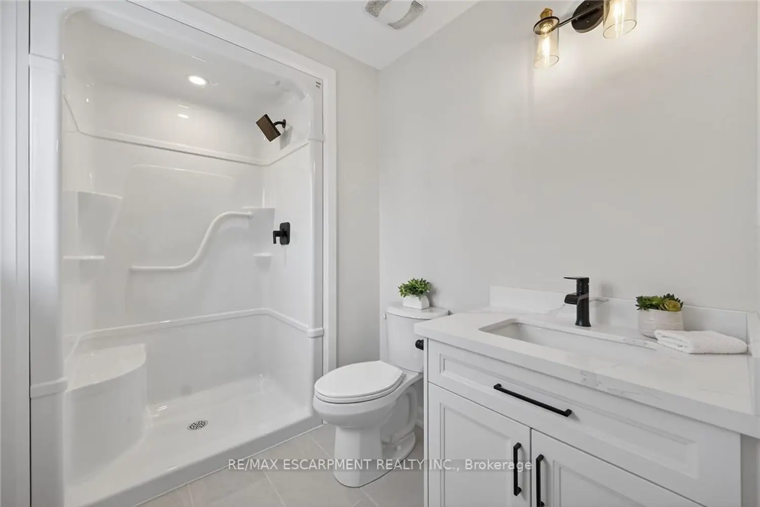 Additional image 12 of 45 B Howard Street