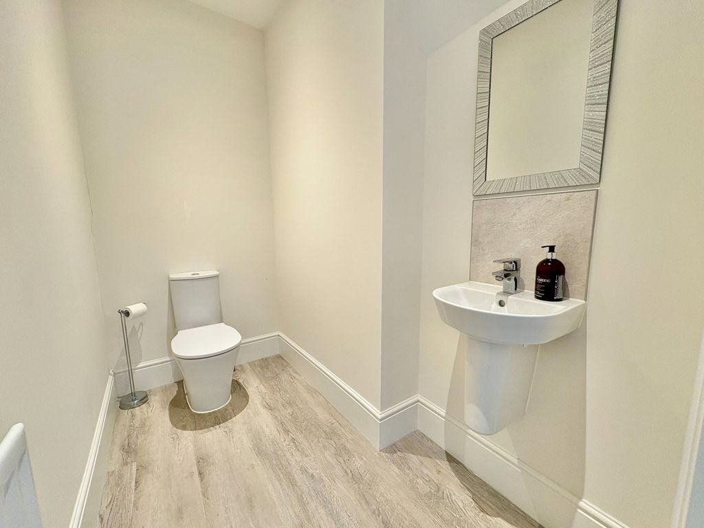 Additional image 13 of 4 bed detached house for saleHopton Close, Amington, Tamworth B77