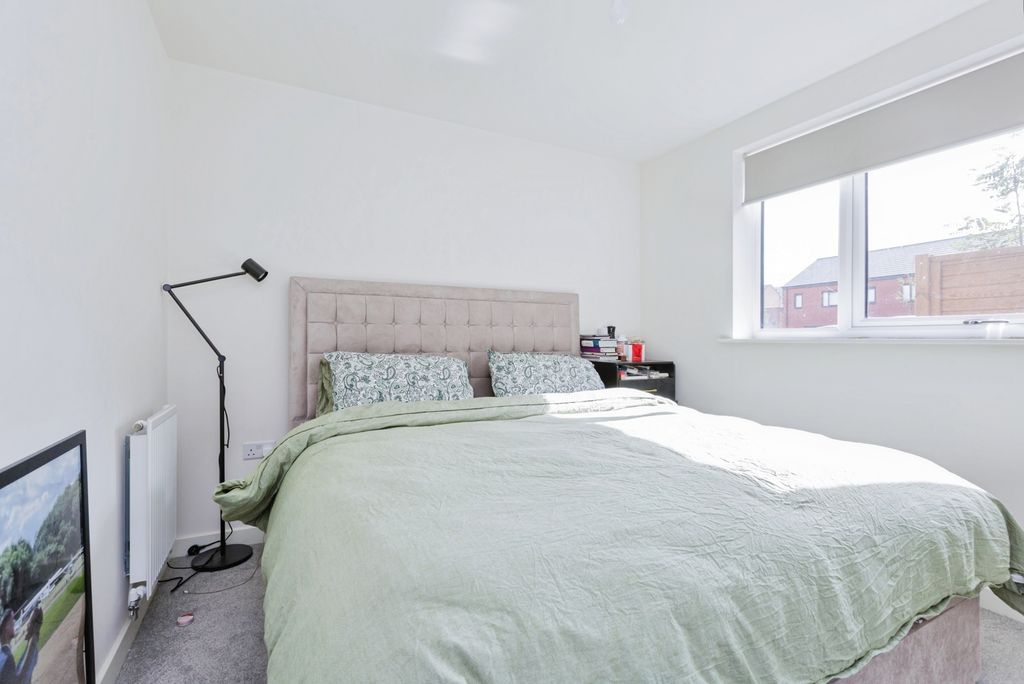 2 bed flat for salePingle Wharf Approach, Leicester, Leicestershire LE3 photo 4