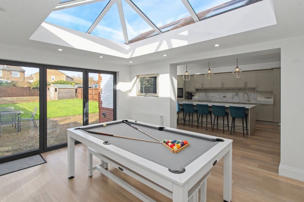 Additional image 3 of 4 bed detached house for saleLittle Glen Road, Glen Parva, Leicester LE2